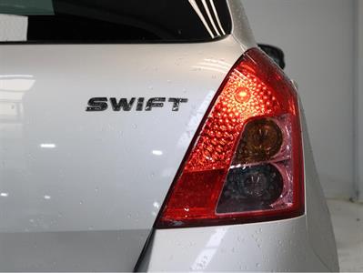 2008 Suzuki Swift - Thumbnail