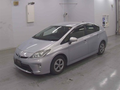 2012 Toyota Prius - Thumbnail