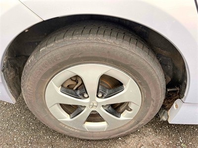 2012 Toyota Prius - Thumbnail