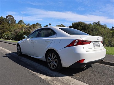 2015 Lexus IS 250 - Thumbnail