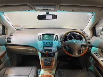 2005 Toyota HARRIER - Thumbnail