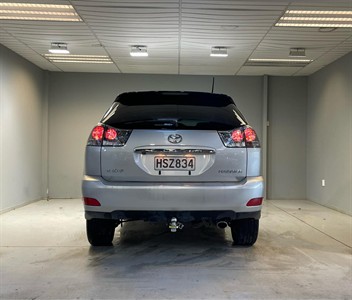 2005 Toyota HARRIER - Thumbnail