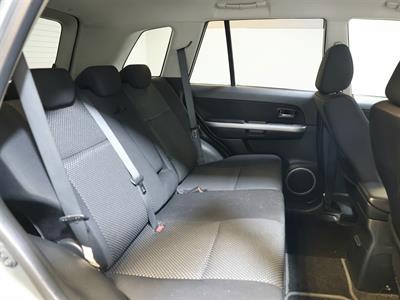 2005 Suzuki Escudo - Thumbnail