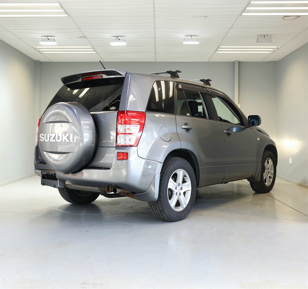 2005 Suzuki Escudo