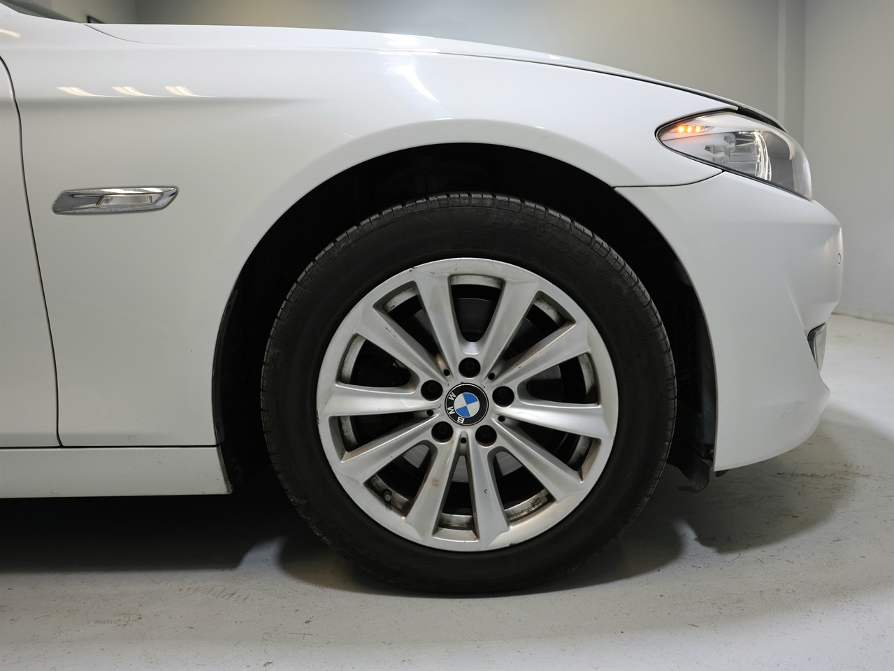 2011 BMW 523i
