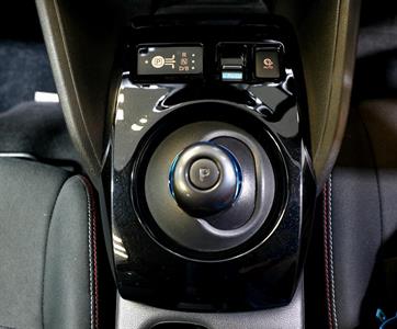 2018 Nissan Leaf - Thumbnail