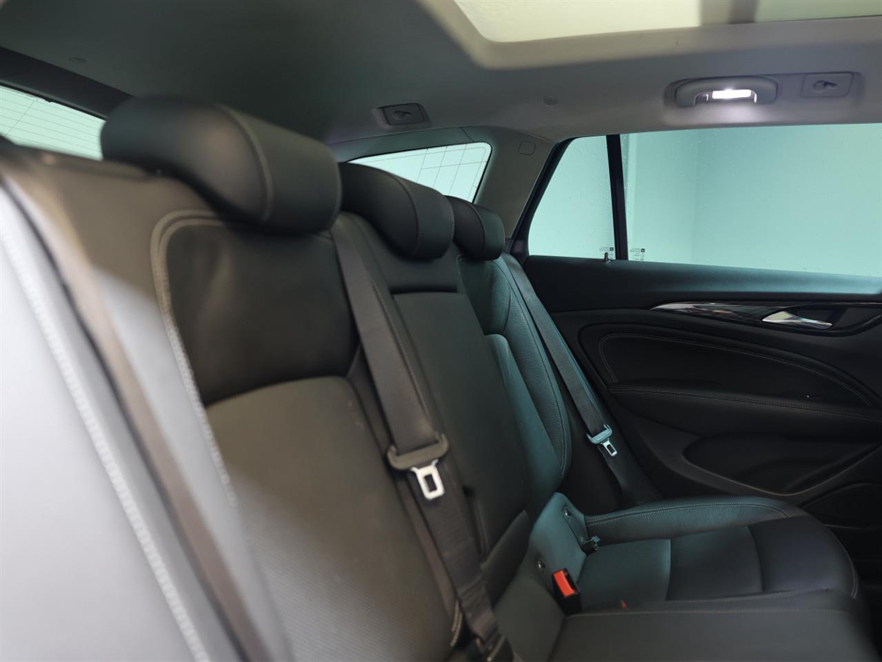 2019 Holden Calais