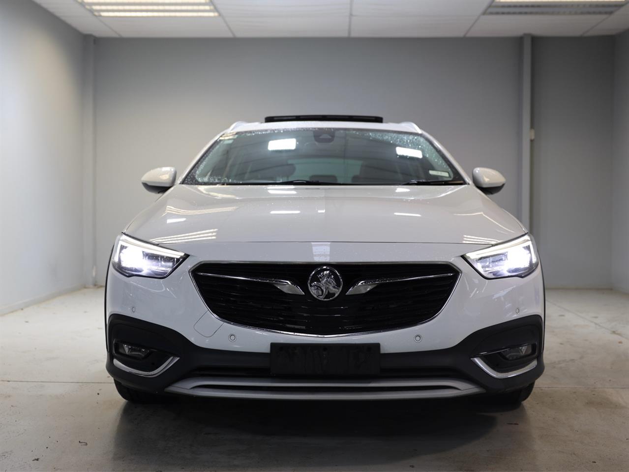 2019 Holden Calais