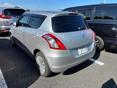 2016 Suzuki Swift - Thumbnail