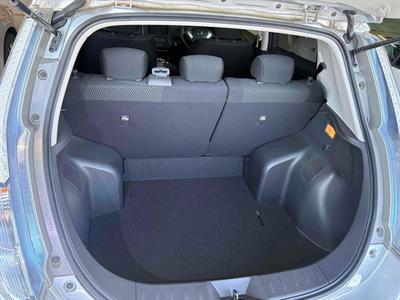 2015 Nissan Leaf - Thumbnail