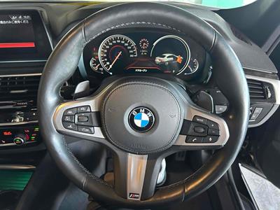 2017 BMW 540i - Thumbnail