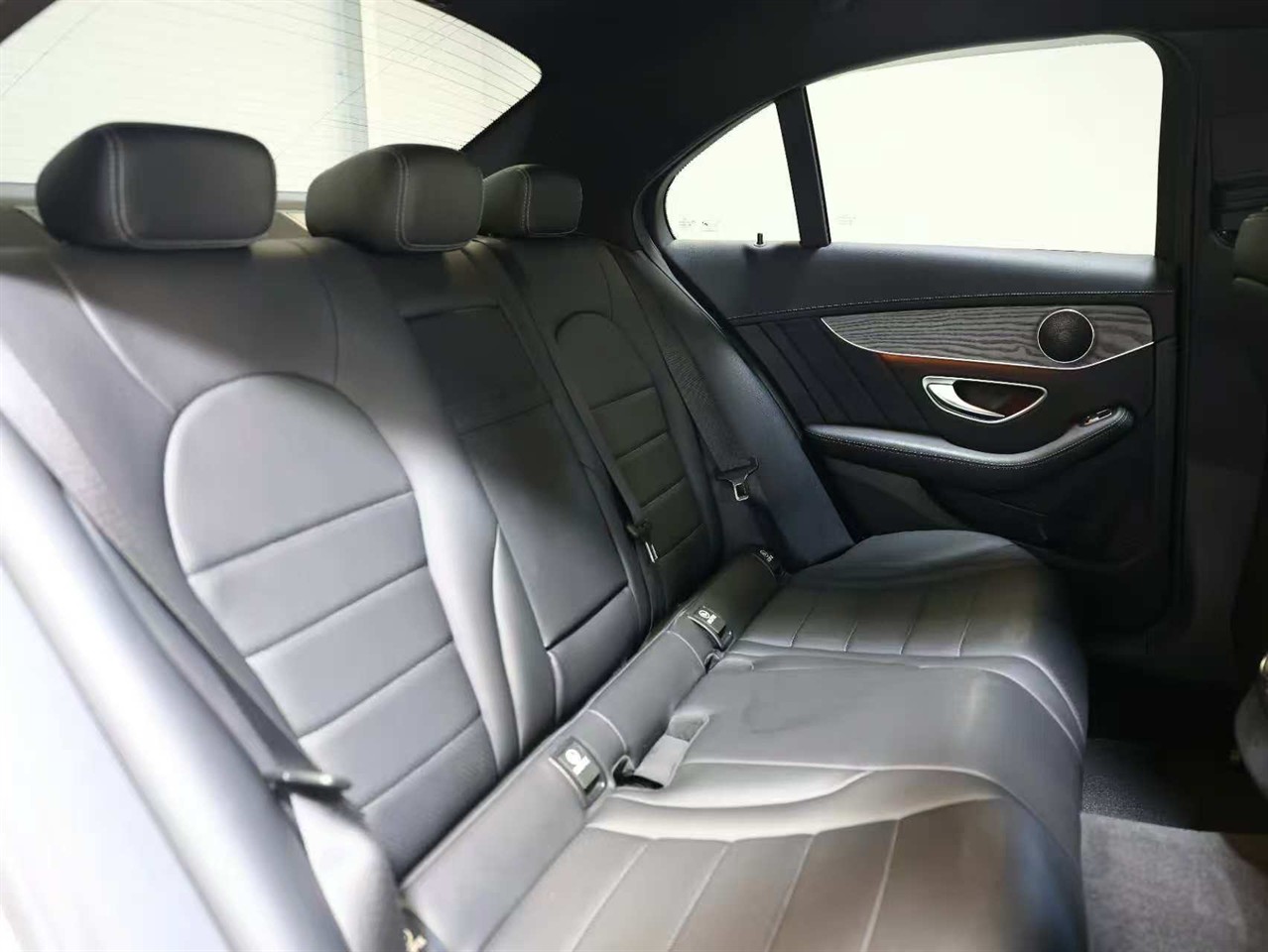2016 Mercedes-Benz C 200