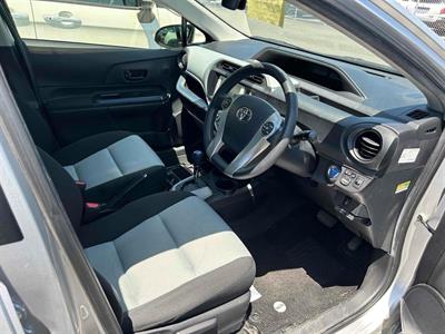 2013 Toyota Aqua - Thumbnail