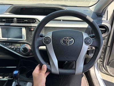 2013 Toyota Aqua - Thumbnail
