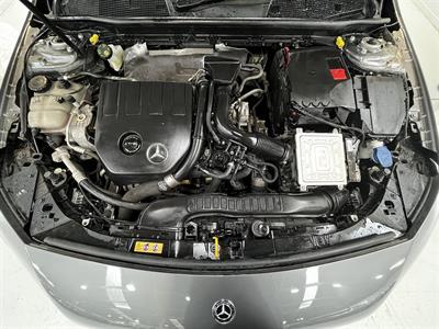 2019 Mercedes-Benz A 180 - Thumbnail