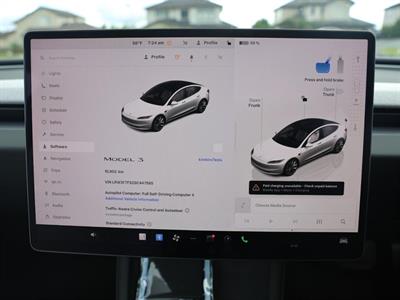 2025 Tesla Model 3 - Thumbnail