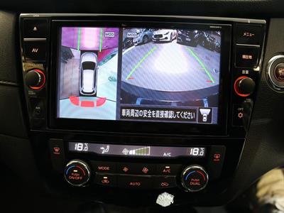 2018 Nissan X-Trail - Thumbnail