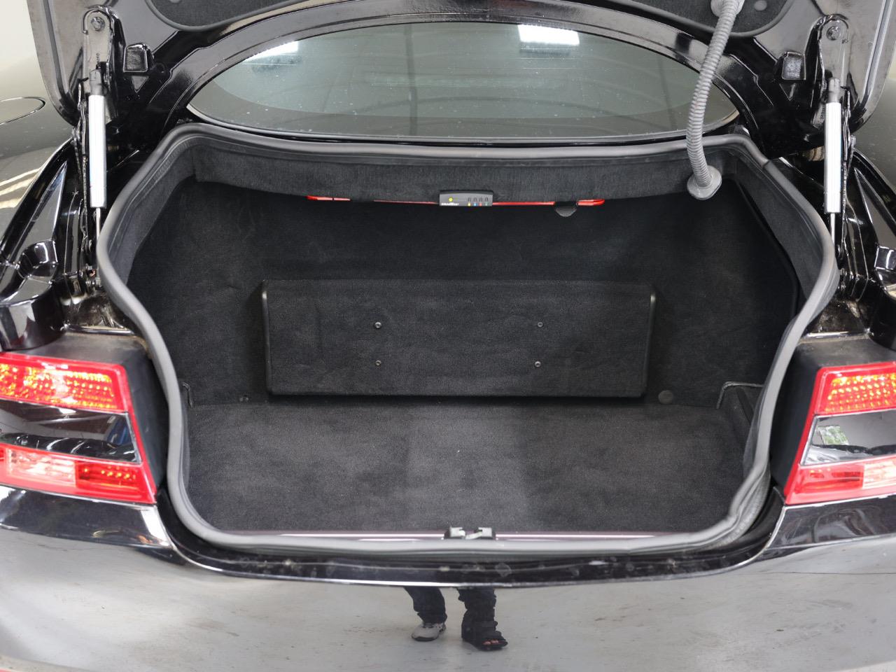 2005 ASTON MARTIN DB9