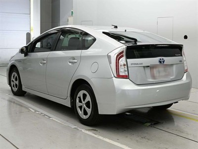 2013 Toyota Prius - Thumbnail