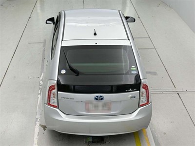 2013 Toyota Prius - Thumbnail