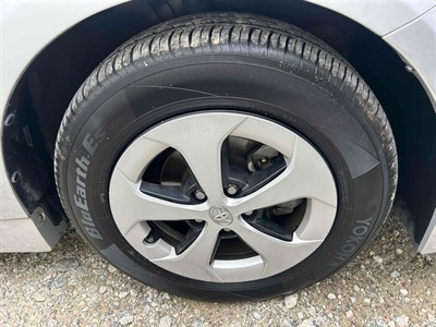 2013 Toyota Prius - Thumbnail