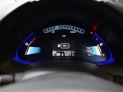 2016 Nissan Leaf - Thumbnail