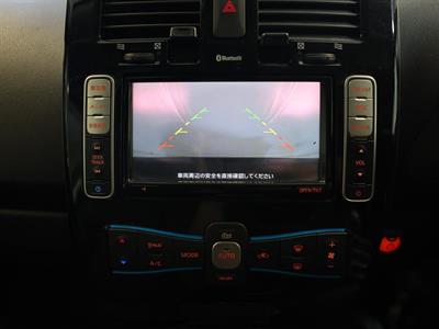 2016 Nissan Leaf - Thumbnail