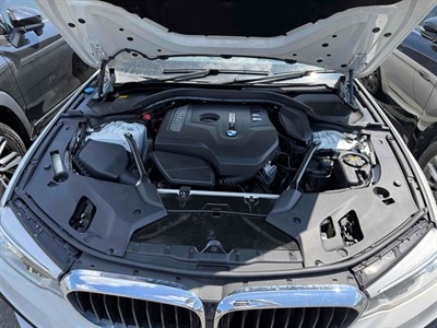 2017 BMW 530i - Thumbnail