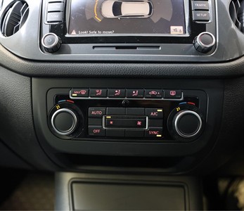 2014 Volkswagen Tiguan - Thumbnail