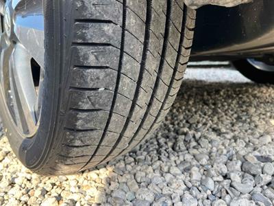 2017 Nissan Leaf - Thumbnail