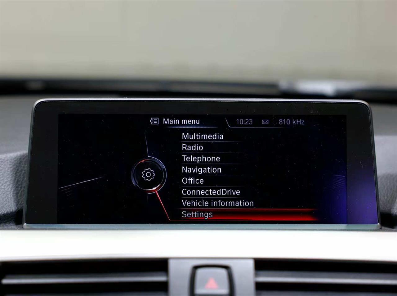 2014 BMW 320i