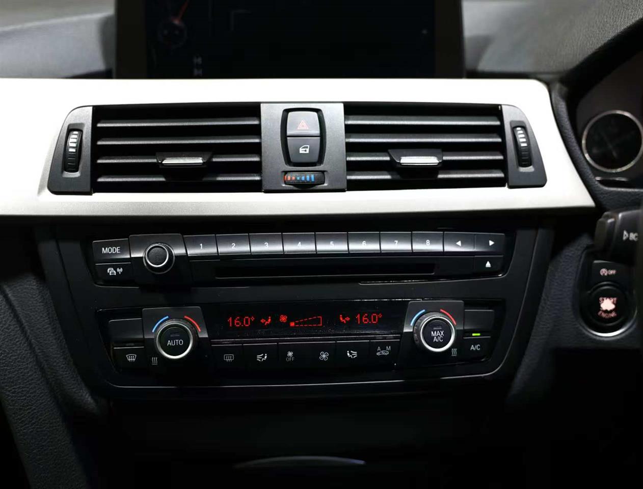 2014 BMW 320i