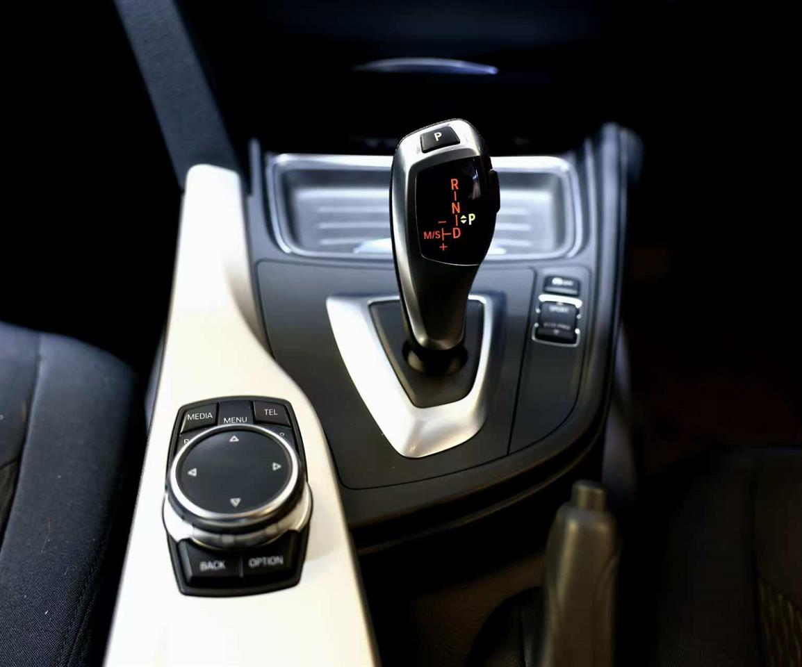 2014 BMW 320i