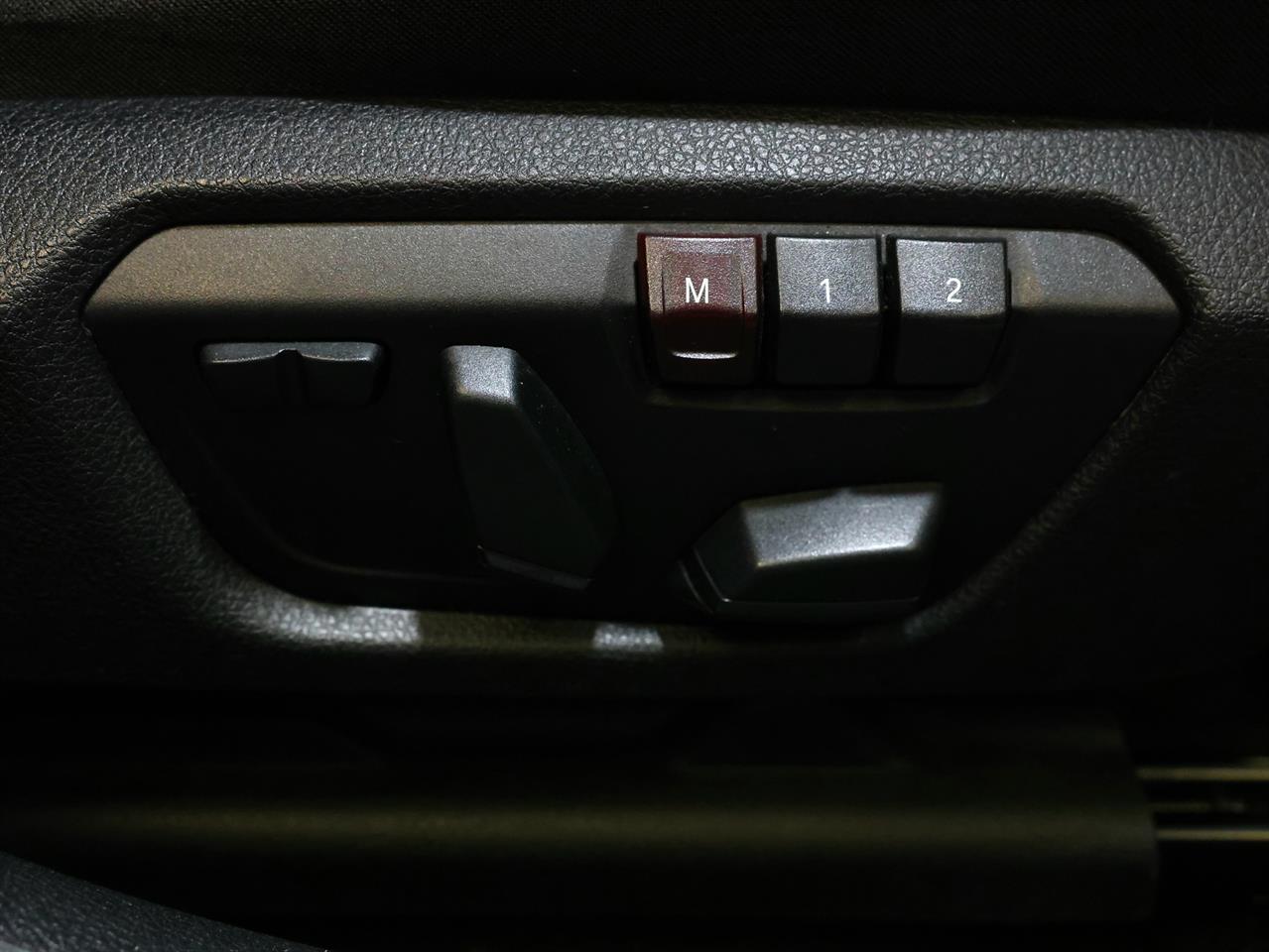 2013 BMW 320i