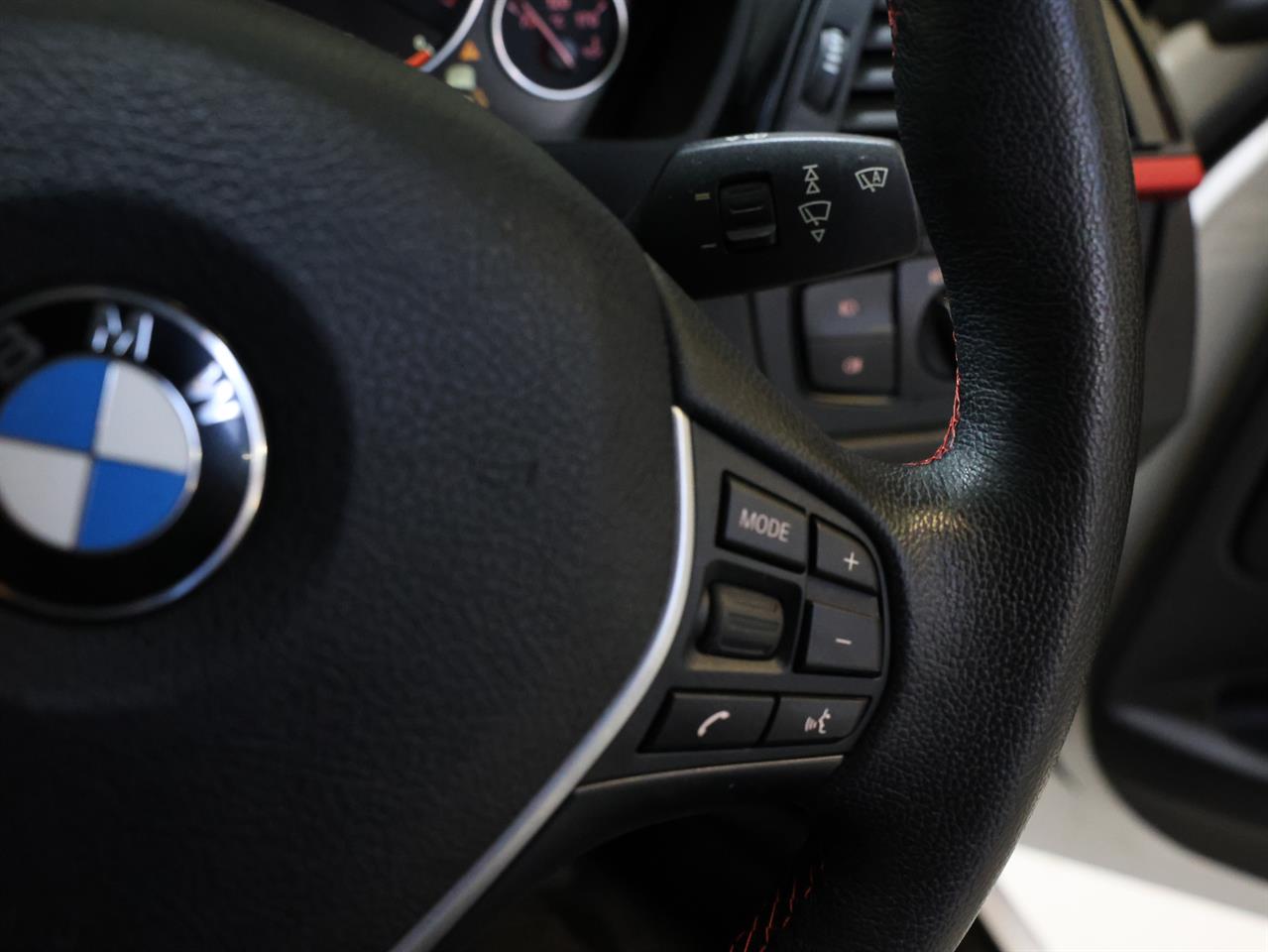 2013 BMW 320i