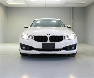 2013 BMW 320i - Thumbnail