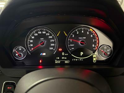 2015 BMW M4 - Thumbnail