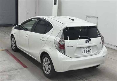 2013 Toyota Aqua - Thumbnail