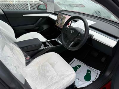 2021 Tesla Model 3 - Thumbnail