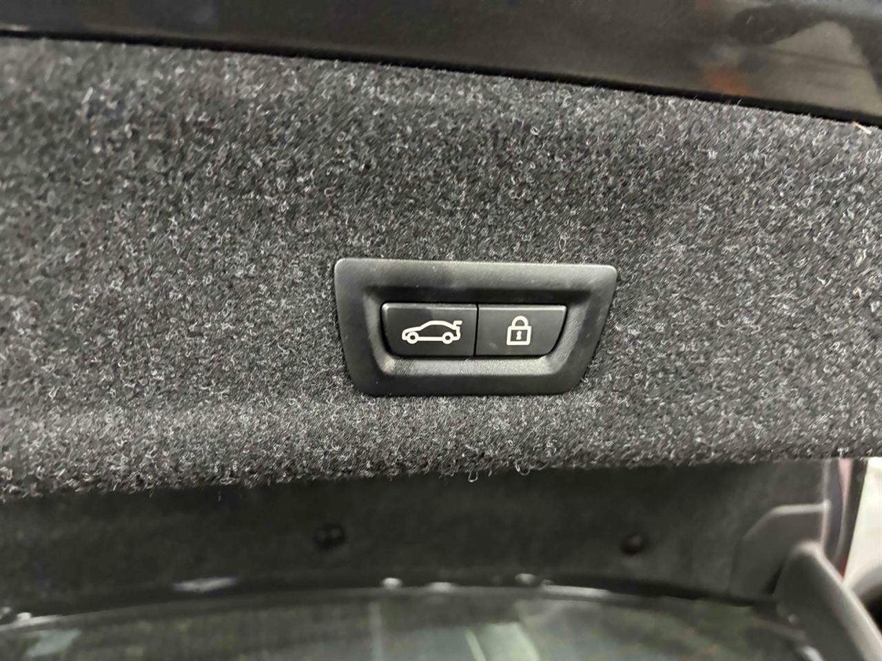 2019 BMW 320i