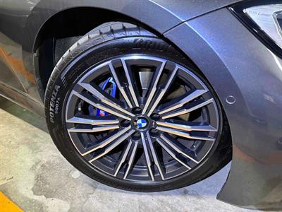 2019 BMW 320i - Thumbnail