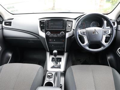 2023 Mitsubishi Triton - Thumbnail