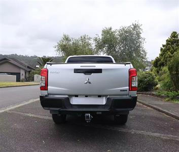 2023 Mitsubishi Triton - Thumbnail