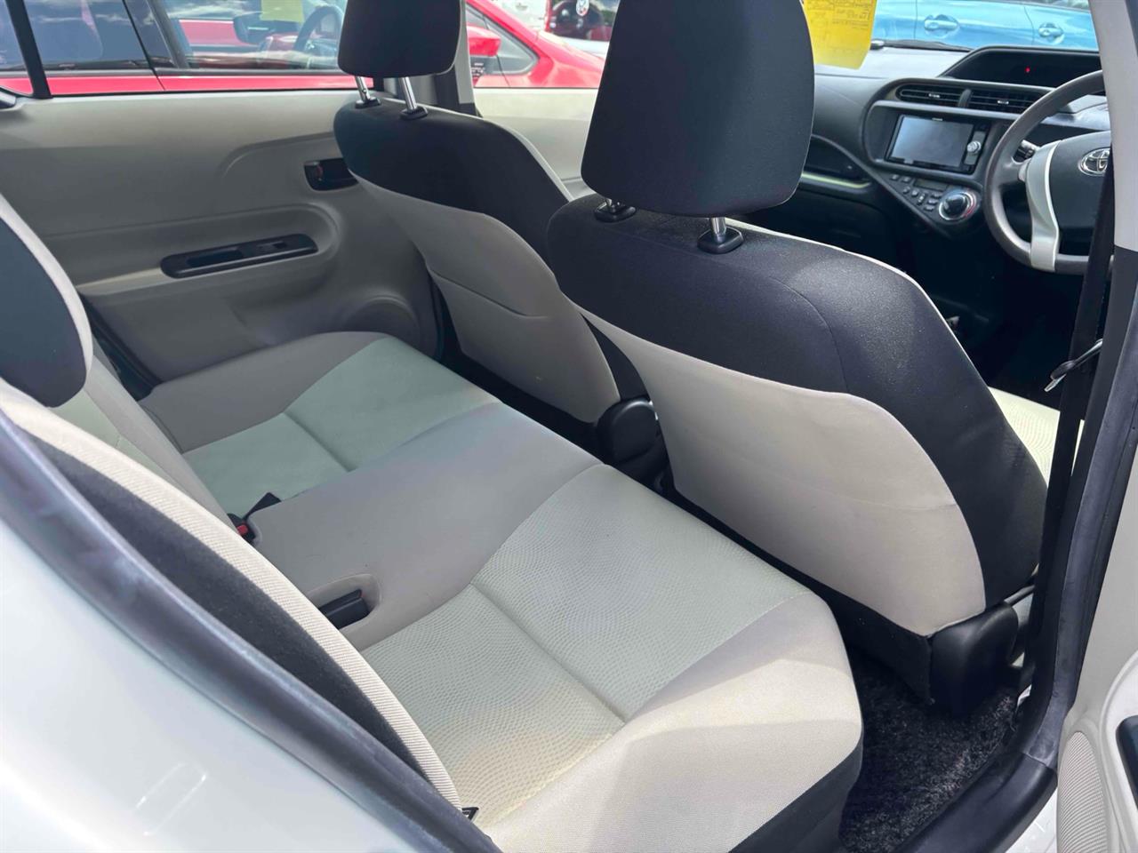 2013 Toyota Aqua