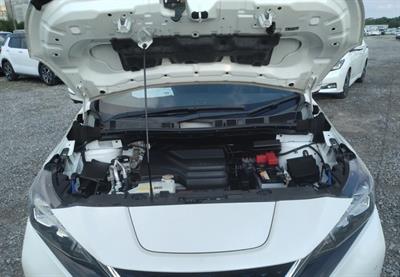 2019 Nissan Leaf - Thumbnail