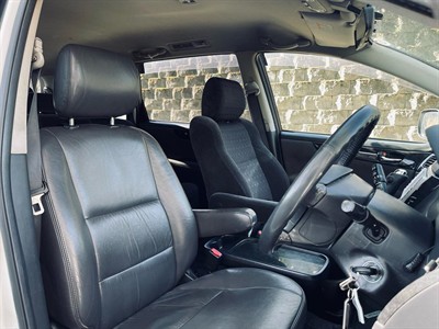 2006 Toyota IPSUM - Thumbnail