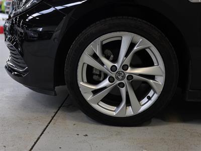 2018 Holden Astra - Thumbnail