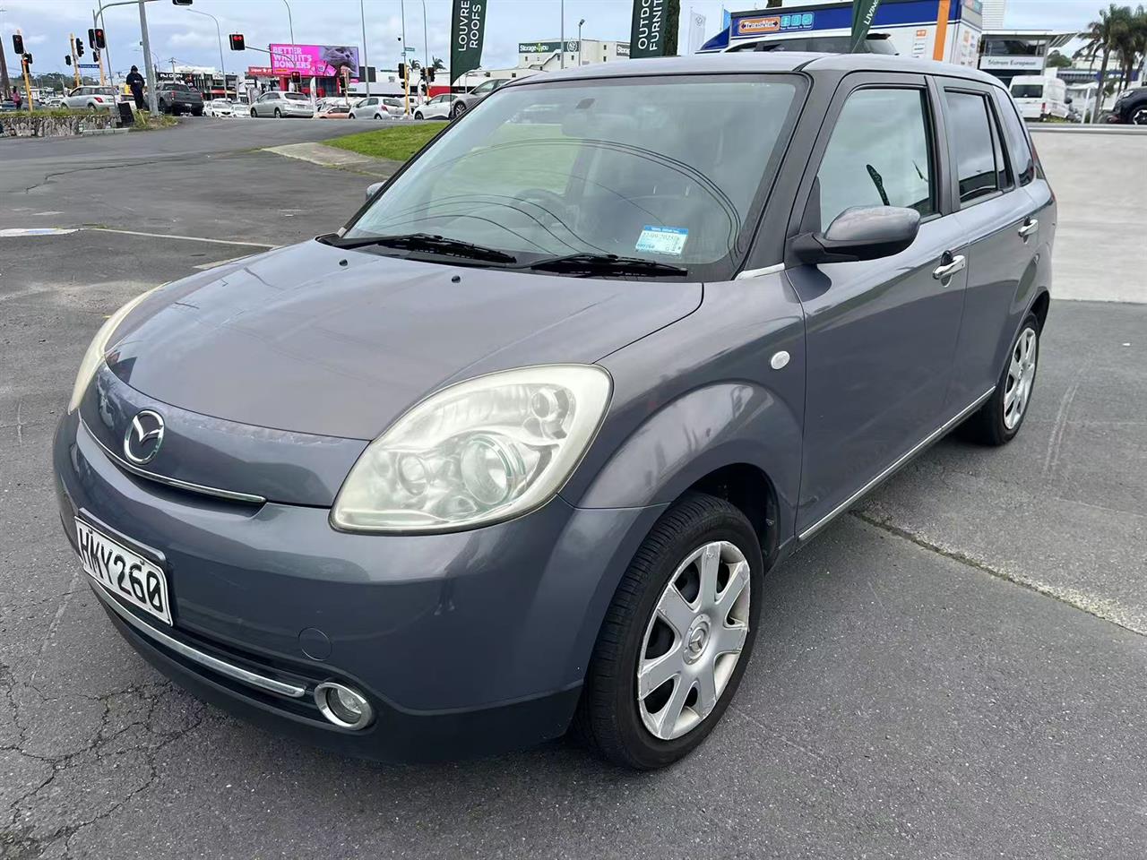 2009 Mazda Verisa