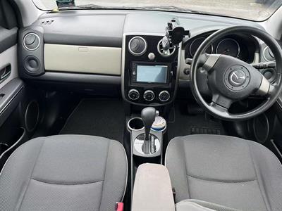 2009 Mazda Verisa - Thumbnail