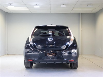 2017 Nissan Leaf - Thumbnail